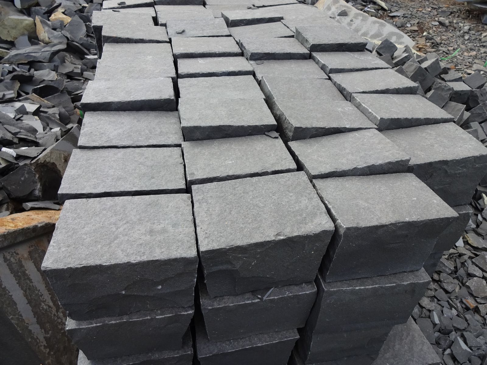 VN Black Basalt Paving Stone Vietnam Black Basalt Swimming Pool Copings