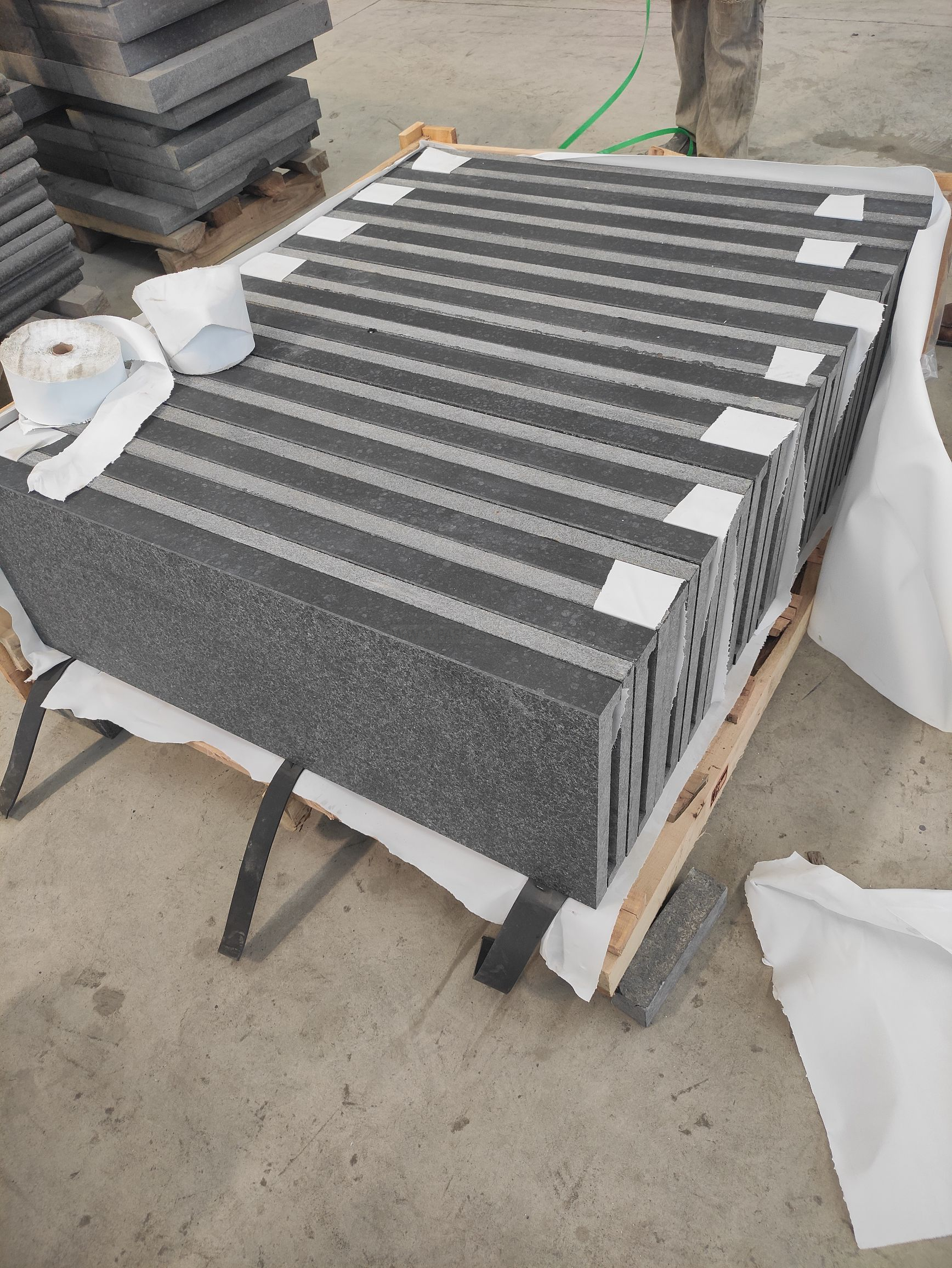 G684 Swimming Pool Coping