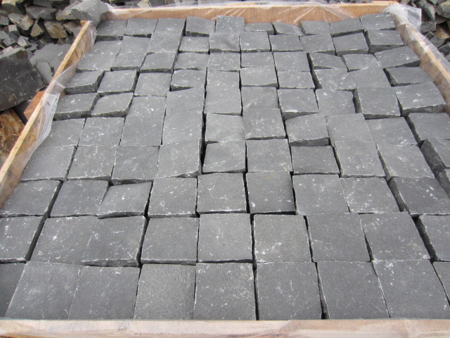 VN Black Basalt Cobble Vietnam Black Basalt Cobble Stone